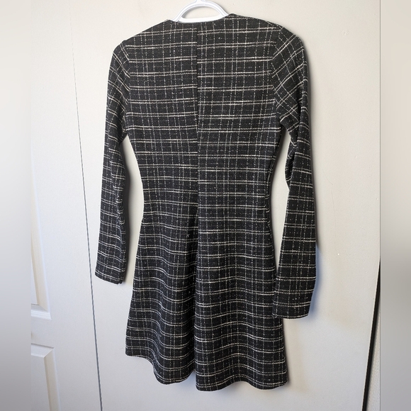 NWT Chechered Skater Dress Size Medium Black And White Heart Low Cut Stretch - Picture 8 of 13